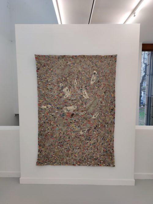 Collages de tissus colorés sur une toile de lin moulée / 208x154 / 2017